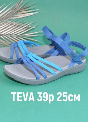 Новые сандалии teva