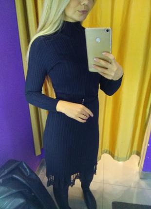 Женское черное платье красивое