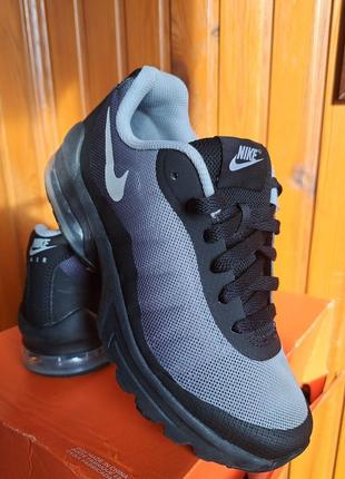 Дуже классні кроссівки оригінал nike air max