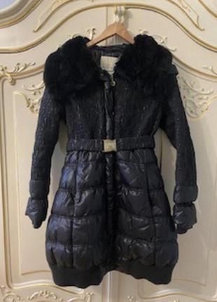 Moncler темно фиолетовый пуховик с натуральным мехом moncler