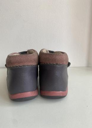 Шкіряні черевики для дівчинки4 фото