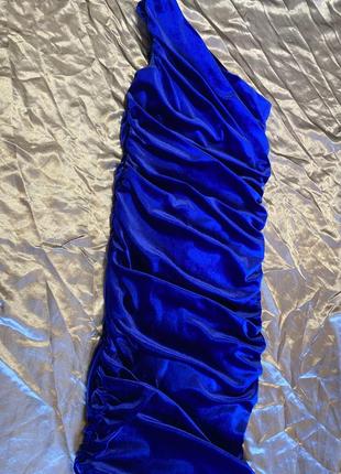 Нарядне бархатне асиметричне довге плаття2 фото
