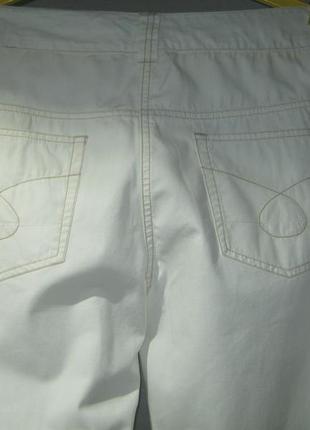 Итальянские молочные женские летние джинсы состояние новой вещи7 фото