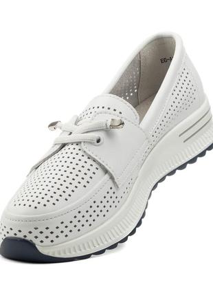Туфлі жіночі білі літні з перфорацією 2435т-а