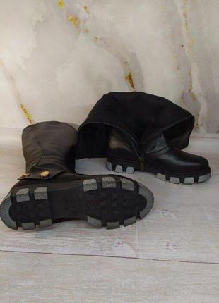 Шкіряні , зимові високі чоботи на красивій підошві3 фото