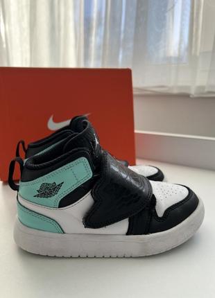 Кроссовки nike jordan оригинал 😍2 фото