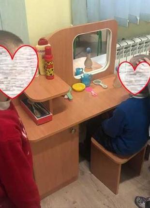 Дитяча стінка лдсп для дитячого садка (стіл, дзеркало + табурет)