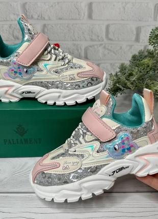 Кроссовки для девочки