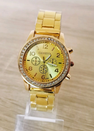 Жіночий наручний годинник geneva gold swarovski