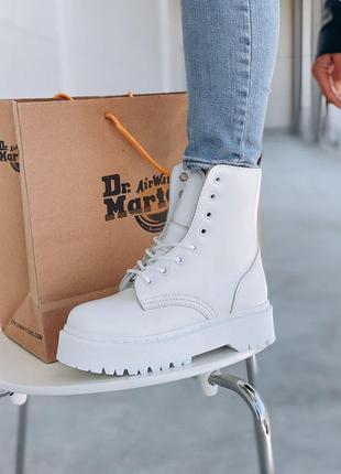 Зимние ботинки dr martens на платформе белый цвет (36-40)💜6 фото