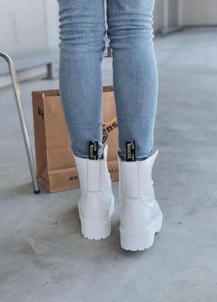 Зимние ботинки dr martens на платформе белый цвет (36-40)💜7 фото