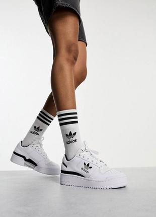 Черно белые кроссовки adidas оригинал новые