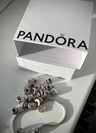 Pandora. оригинальный браслет и бусины пандора.