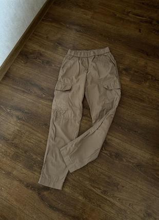 Бежевые карго брюки, с карманами штаны от h&amp;m3 фото