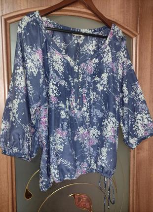 Шовкова / котонова блуза з квітковим принтом marks & spencer indigo (шовк, бавовна)3 фото