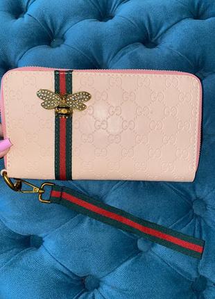 Гаманесь gucci