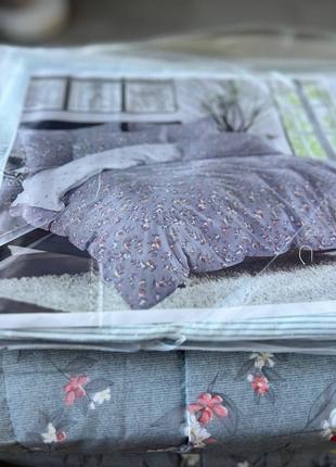 Шикарный набор постельного белья зима -лето с одеялом1 фото
