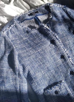 Трендовый твидовый пиджак в стиле zara укороченный сине-белый с пуговицами3 фото