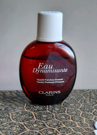 Eau dinamitsante clarins