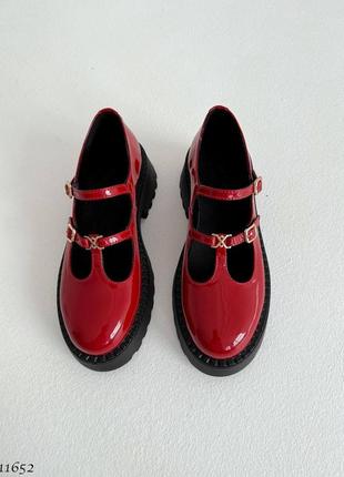 Туфли красные кожа