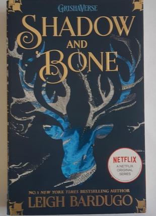 Leigh bardugo shadow and bone1 фото