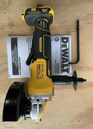 Кшм болгарка dewalt dcg415 у комплекті акумулятор зарядна сумка