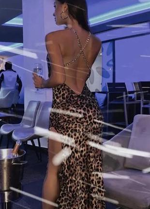 Длинное вечернее,пляжное,леопардовое платье макси с цепочками на спинке6 фото