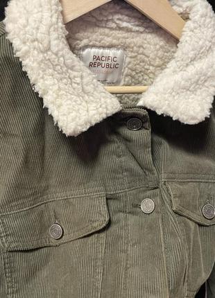 Вельветова куртка жіноча pull&bear демісезон3 фото