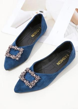 Туфлі нові  балетки сині бархатні велюрові з брошкою . mango bershka1 фото