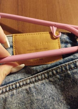 Джинсы bershka,mon fit.4 фото