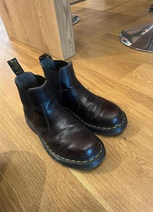 Dr. martens