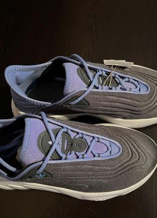 Кроссовки adidas оригинал4 фото