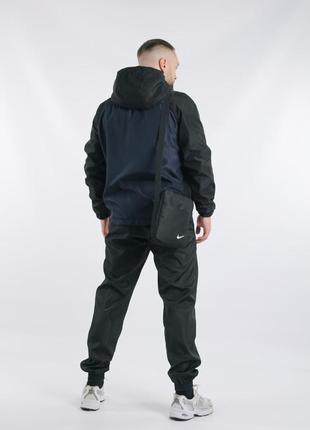 Комплект весенний мужской в стиле nike: анорак черно-синий+ брюки + борсетка в подарок2 фото