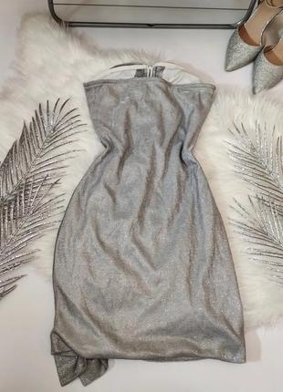 Актуальна срібна сукня блиск з воланом8 фото