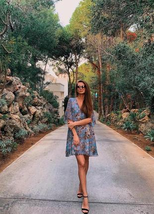 Легкое платье