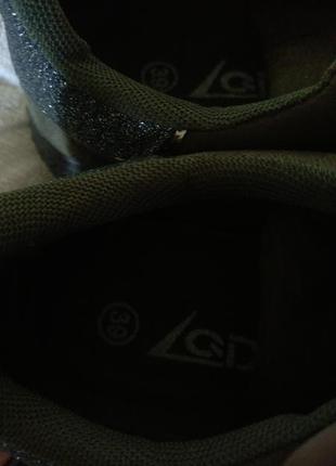 Удобные кроссовки-кеды цвета хаки6 фото