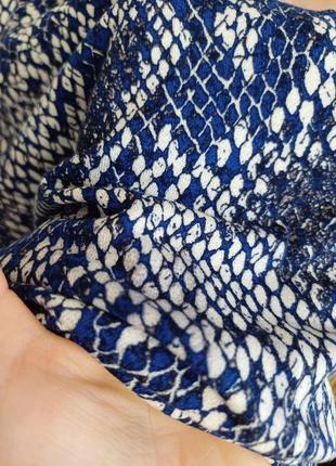 Фирменная marks & spencer нарядная вискозная блуза в змеинный принт, размер 3хл7 фото