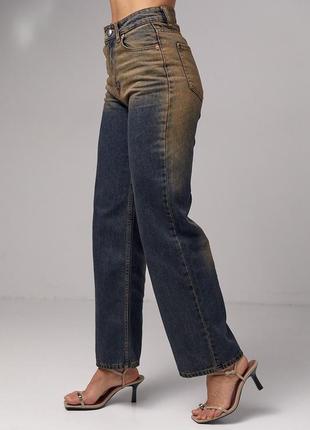 Женские джинсы с эффектом two-tone coloring 901183 фото