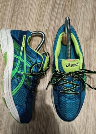 Кроссовки asics