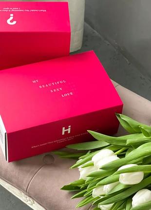 Набір hillary secret woman beauty box 18+7 фото