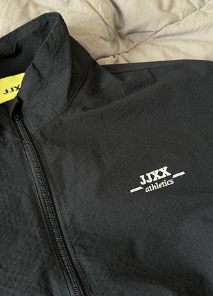 Куртка ветровка jjxx