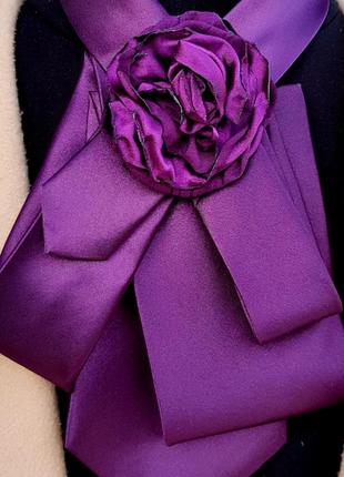 Роскошный женский галстук с цветком.1 фото