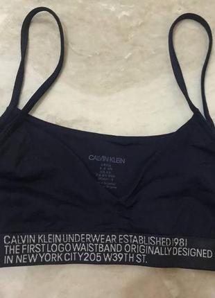 Бралет топ бюстгальтер calvin klein розмір s оригінал4 фото