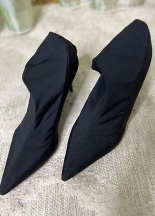 Черные туфли-чулки на шпильках3 фото