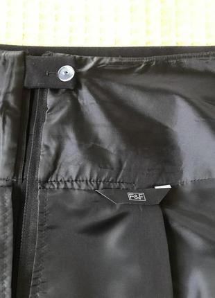 Чёрная юбка на подкладке , размер 18 европейский.5 фото