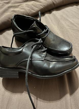 Обувь для мальчика, шелушения, туфли1 фото