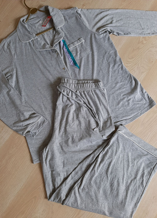 Піжама uk18-20 eur48-50 (54-56)