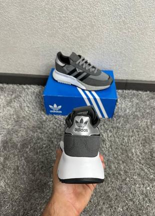 Кроссовки adidas оригинал5 фото