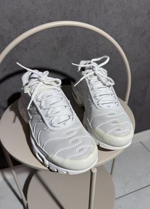 Чоловічі кросівки nike air max plus tn6 фото