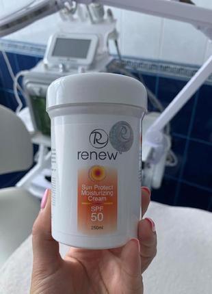 Зволожуючий, сонцезахисний крем spf-50,renew